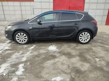 Opel Astra 2011 года за 3 600 000 тг. в Усть-Каменогорск – фото 12