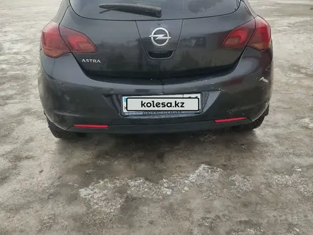 Opel Astra 2011 года за 3 600 000 тг. в Усть-Каменогорск – фото 5