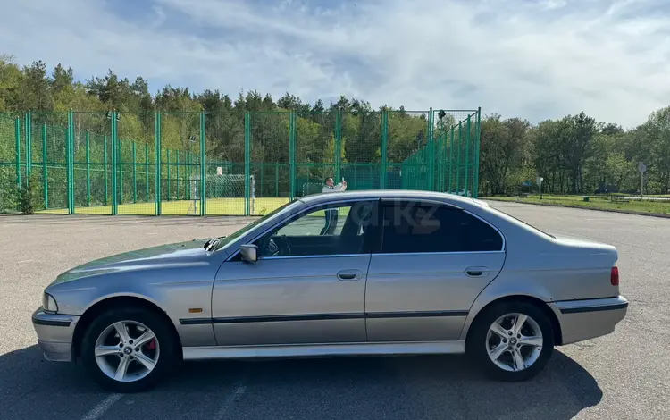 BMW 520 1998 года за 2 400 000 тг. в Астана