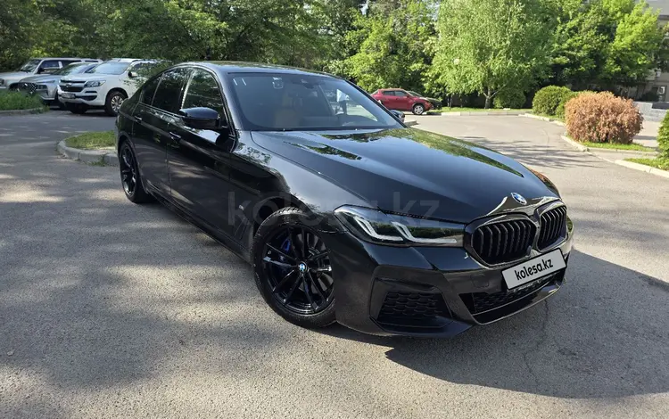 BMW 530 2022 года за 28 000 000 тг. в Алматы