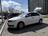 Skoda Rapid 2015 года за 5 500 000 тг. в Алматы – фото 2