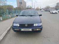 Volkswagen Passat 1994 годаүшін1 500 000 тг. в Семей