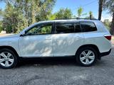 Toyota Highlander 2013 года за 11 000 000 тг. в Алматы – фото 5