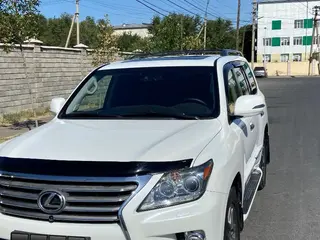 Lexus LX 570