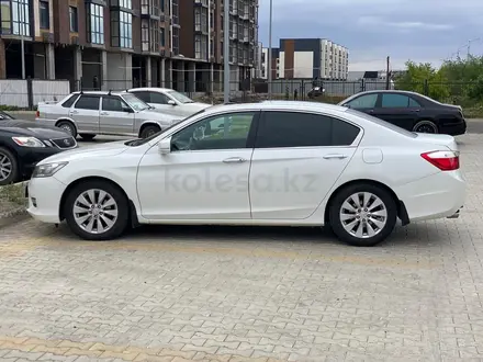 Honda Accord 2014 года за 5 500 000 тг. в Атырау – фото 3