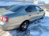 Volkswagen Passat 2006 года за 4 100 000 тг. в Петропавловск – фото 3