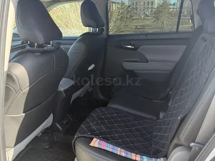 Toyota Highlander 2022 года за 28 000 000 тг. в Уральск – фото 12
