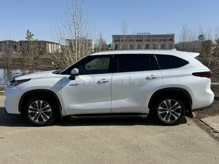 Toyota Highlander 2022 года за 28 000 000 тг. в Уральск – фото 8