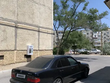 Mercedes-Benz E 55 AMG 1997 года за 4 500 000 тг. в Актау – фото 5