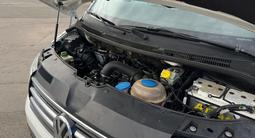 Volkswagen Caravelle 2010 года за 12 300 000 тг. в Уральск – фото 3