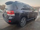 Toyota Land Cruiser 2017 года за 34 700 000 тг. в Алматы – фото 3