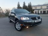 Volkswagen Touareg 2004 года за 5 850 000 тг. в Алматы