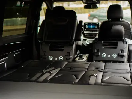 Mercedes-Benz V 300 2023 года за 75 000 000 тг. в Астана – фото 8