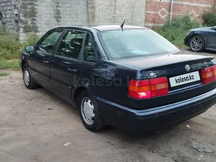 Volkswagen Passat 1996 года за 1 490 000 тг. в Костанай – фото 3