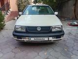 Volkswagen Passat 1993 годаүшін550 000 тг. в Шымкент
