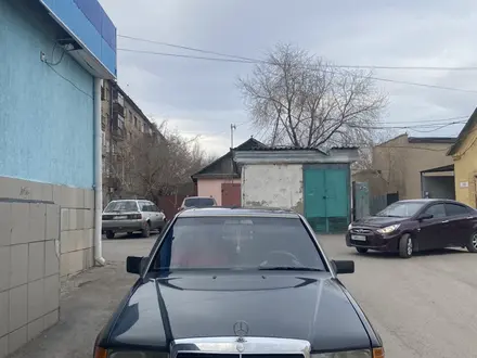 Mercedes-Benz E 260 1991 года за 1 500 000 тг. в Караганда – фото 4