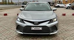 Toyota Camry 2021 годаүшін9 800 000 тг. в Уральск – фото 2