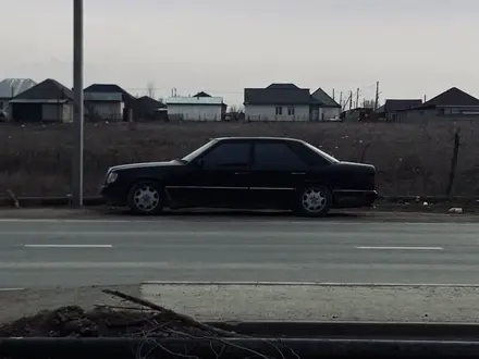 Mercedes-Benz E 230 1989 года за 900 000 тг. в Алматы – фото 2