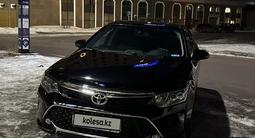 Toyota Camry 2017 года за 14 700 000 тг. в Астана – фото 2