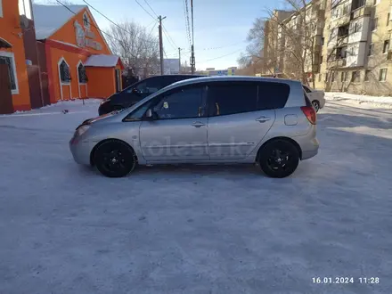 Toyota Corolla Verso 2002 года за 5 000 000 тг. в Актобе – фото 2