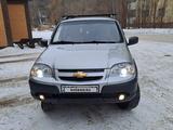 Chevrolet Niva 2015 годаfor4 000 000 тг. в Караганда – фото 2