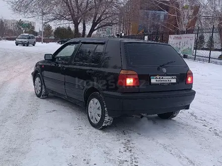 Volkswagen Golf 1993 года за 1 790 000 тг. в Караганда – фото 3