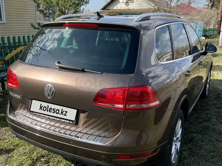Volkswagen Touareg 2011 года за 11 500 000 тг. в Петропавловск – фото 11