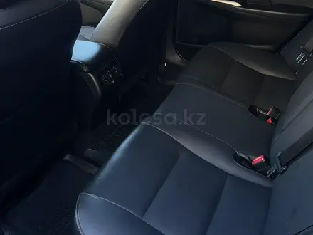 Toyota Camry 2015 года за 12 500 000 тг. в Актобе – фото 22