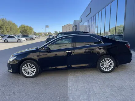 Toyota Camry 2015 года за 12 500 000 тг. в Актобе – фото 8