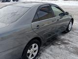 Toyota Camry 2004 года за 4 900 000 тг. в Астана – фото 2