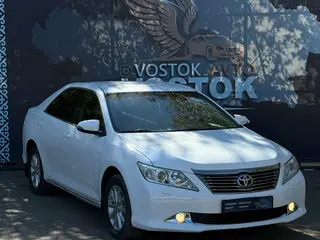Toyota Camry, 2014