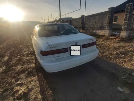 Toyota Camry 1997 года за 1 700 000 тг. в Алматы – фото 3