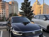 Volkswagen Passat 2018 года за 9 900 000 тг. в Алматы