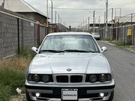 BMW 525 1995 года за 2 050 000 тг. в Шымкент