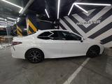 Toyota Camry 2022 годаүшін14 500 000 тг. в Алматы – фото 4