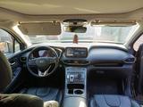 Hyundai Santa Fe 2022 годаүшін16 500 000 тг. в Семей – фото 3