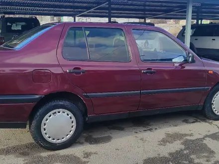 Volkswagen Vento 1993 года за 1 400 000 тг. в Тараз – фото 6