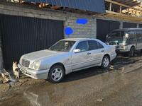 Mercedes-Benz E 280 1996 годаfor2 900 000 тг. в Алматы