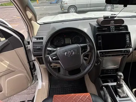 Toyota Land Cruiser Prado 2022 года за 32 000 000 тг. в Алматы – фото 7