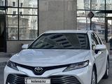 Toyota Camry 2020 года за 14 600 000 тг. в Астана