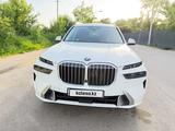 BMW X7 2022 года за 56 000 000 тг. в Алматы – фото 2