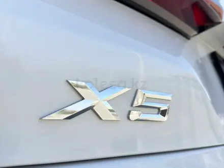 BMW X5 2025 года за 57 500 000 тг. в Алматы – фото 13