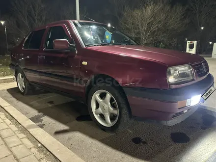 Volkswagen Vento 1995 года за 1 900 000 тг. в Караганда – фото 20