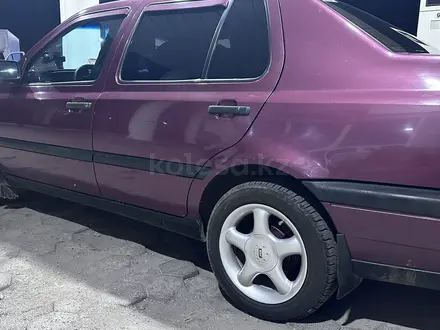 Volkswagen Vento 1995 года за 1 900 000 тг. в Караганда – фото 41