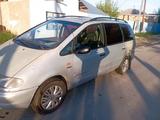 Volkswagen Sharan 1996 годаүшін1 800 000 тг. в Тараз – фото 3