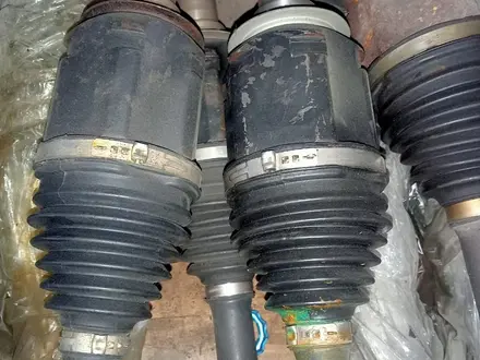 Цапфа ступица 2UZ 1GR 3UR 1UR 1FZ V35A 1VD FE привода полуось гранаты перед за 75 000 тг. в Алматы – фото 39