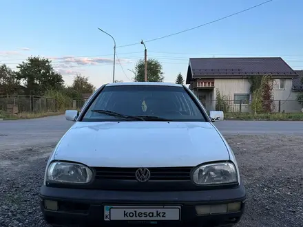 Volkswagen Golf 1995 года за 600 000 тг. в Шахтинск