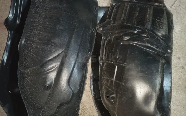 Подкрыльники Камри — 40 за 5 000 тг. в Алматы