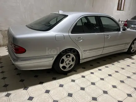 Mercedes-Benz E 280 1999 года за 5 600 000 тг. в Туркестан – фото 2