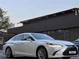Lexus ES 350 2021 года за 22 000 000 тг. в Алматы – фото 5